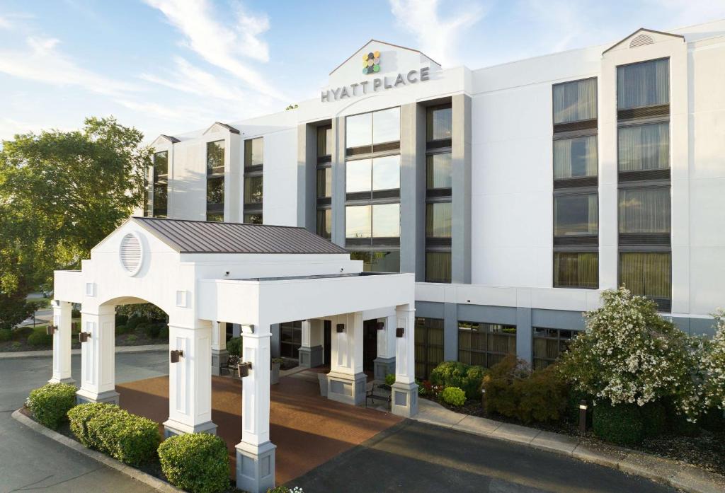 Pennington Bend Hotel | Hyatt Place Nashville Opryland