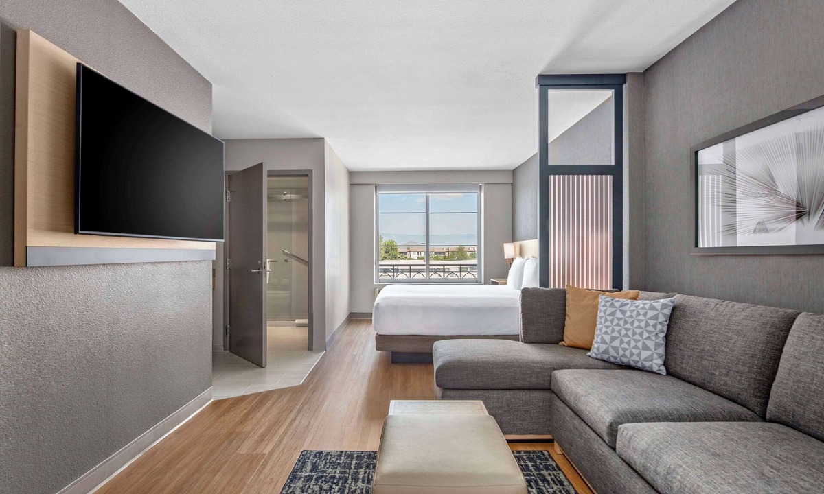 Downtown Riverside Hotel | Hyatt Place Riverside Downtown