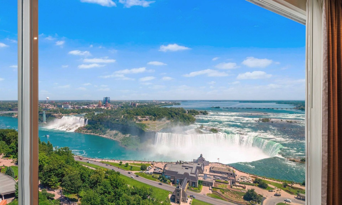 Fallsview Hotel | Hyatt Regency Niagara Falls Fallsview
