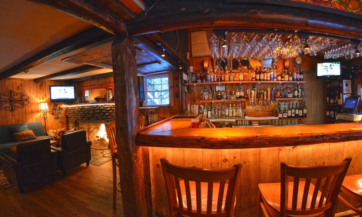 Waitsfield Hotel | Hyde Away Inn