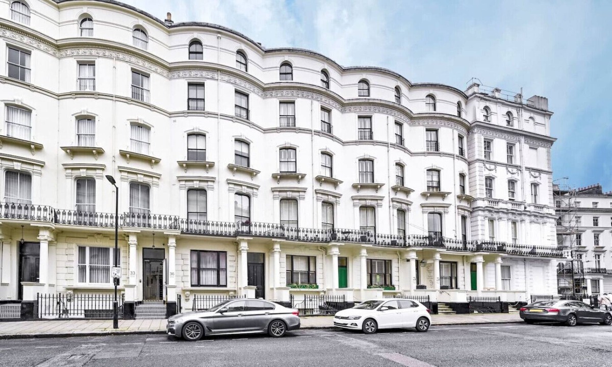 Lancaster Gate Apartment | Hyde Park | Kensington Palace