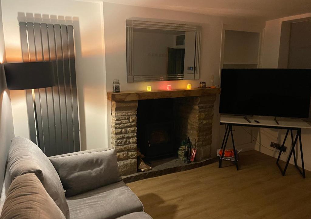 New Mills House | Hydebank