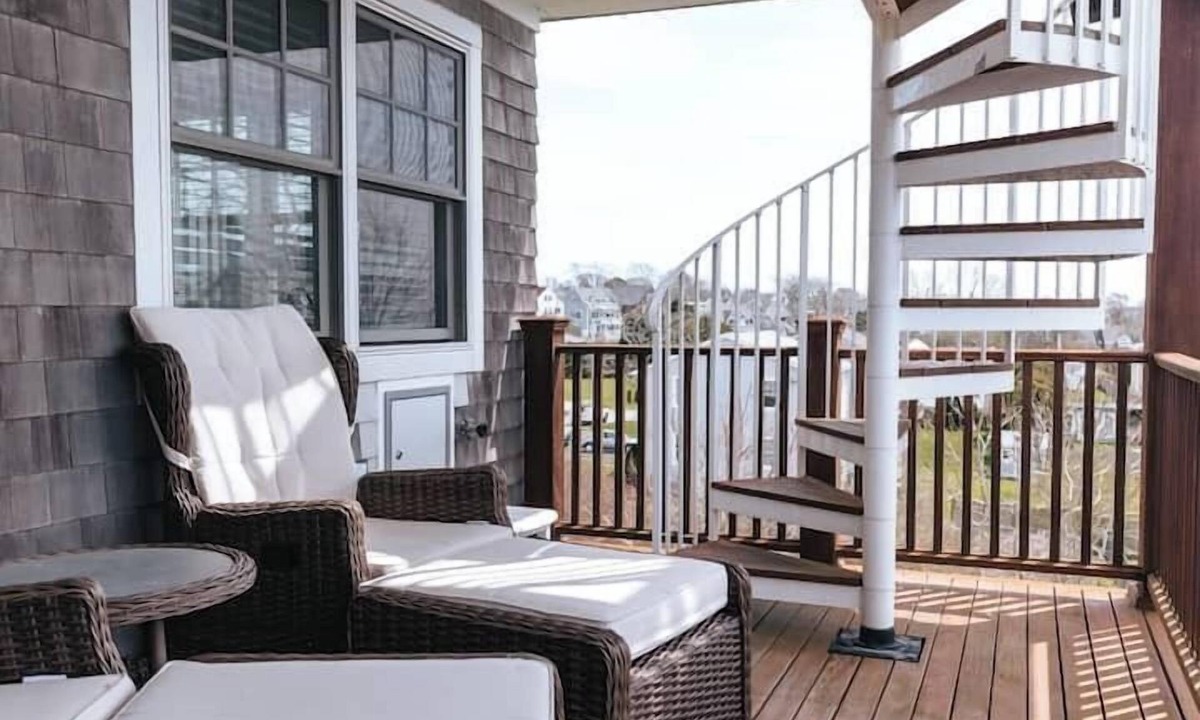 Easton's Point House | Hydrangea House