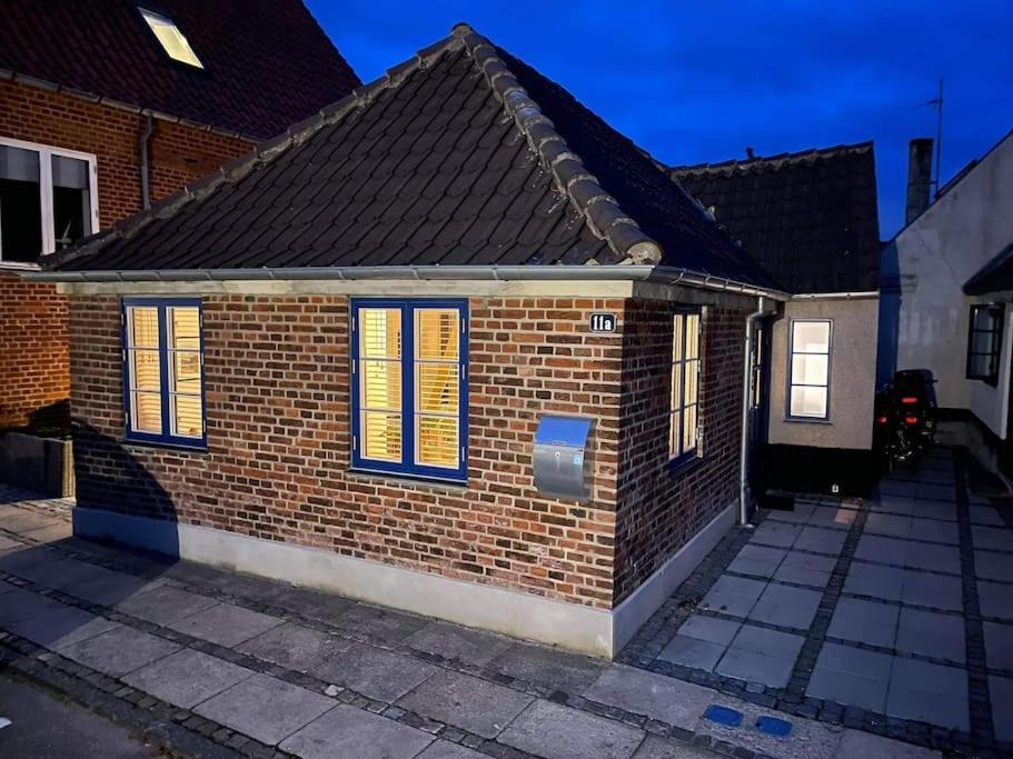 Ringkobing Villa | Hyggeligt lille byhus lige mellem havnen og bytorv