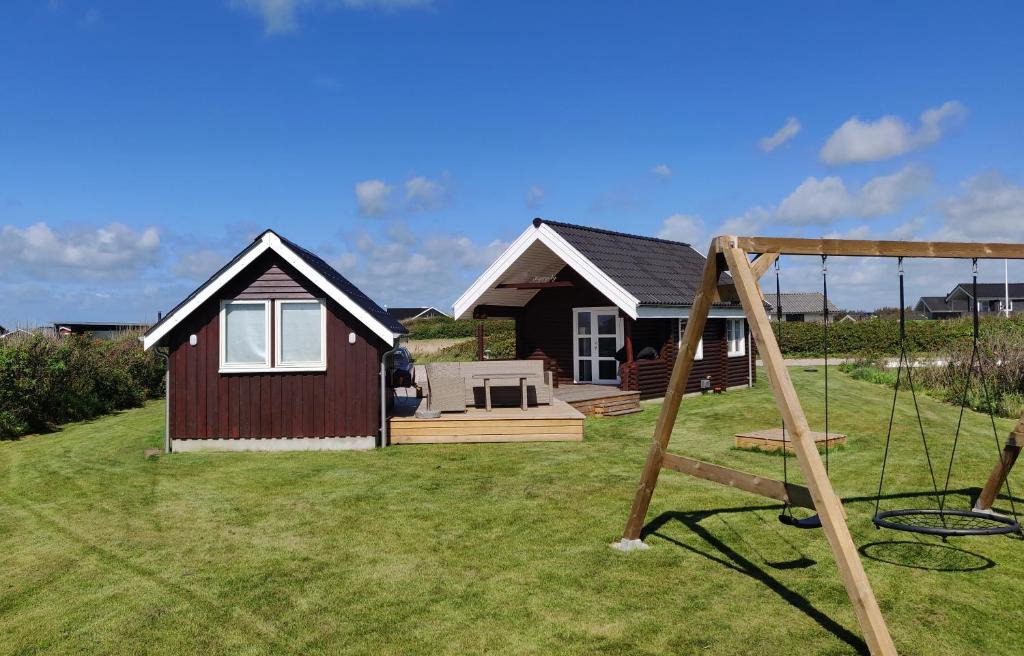 Nr. Lyngby Strand House | Hyggely - A Place By The Sea - Nørre Lyngby