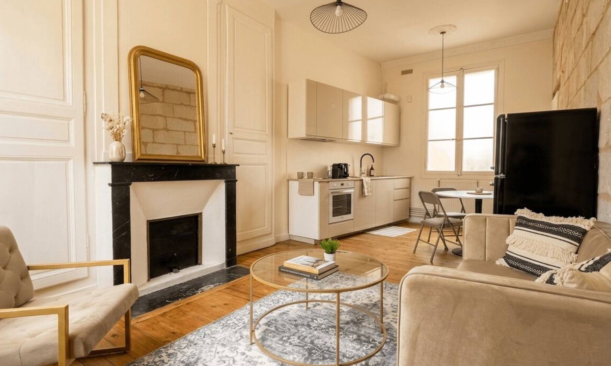 Saumur Apartment | Hyper center Saumur with balcony/terrace, 2min from the Casino