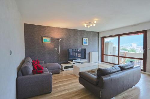 Secteur 2 Apartment | Hyper centre avec parking place Jean Moulin