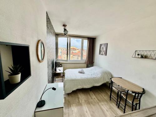Faubourg Saint-Jacques Apartment | Hyper Centre de Valence - Studio 45