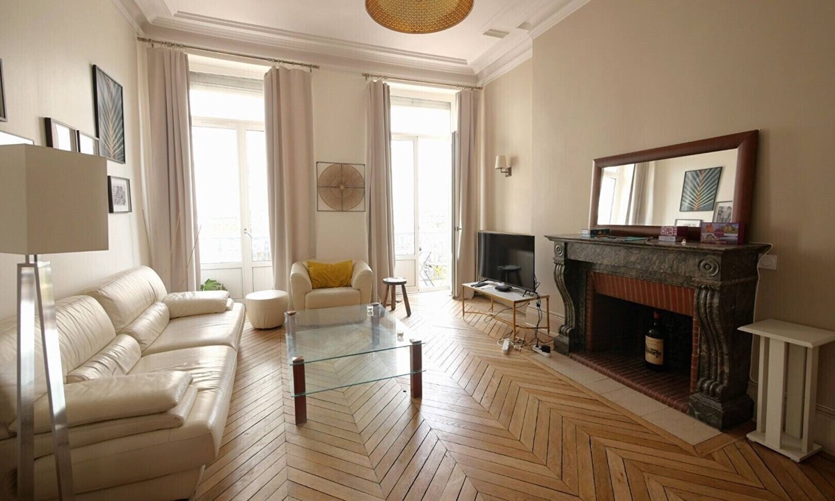 Downtown Angers Apartment | Hyper Centre, Grand Appartement Haussmannien 5 Chambres