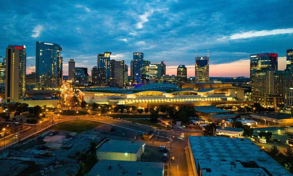 The Gulch House | Hyve - Speakeasy - Pool & Clubhouse