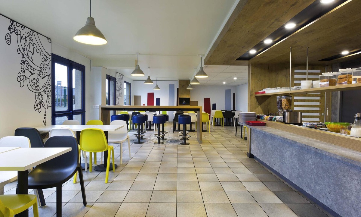 Chilly-Mazarin Hotel | ibis budget Chilly Mazarin Les Champarts