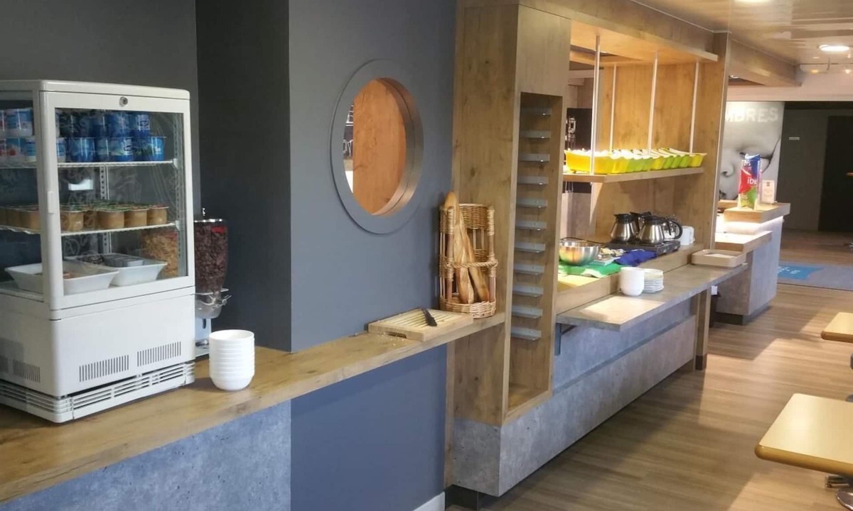Flers Hotel | ibis budget Flers Les Grands Champs