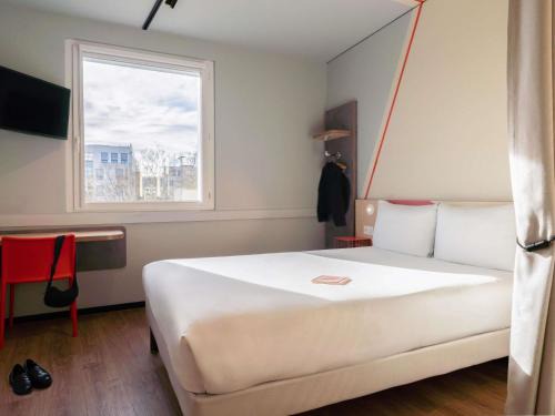 Lancy Hotel | ibis budget Genève Petit-Lancy