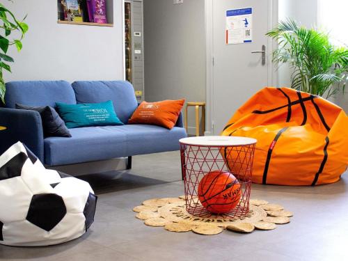 Aimargues Hotel | ibis budget Lunel Porte de Camargue