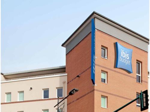 Mantes-la-Jolie Hotel | ibis budget Mantes-la-Jolie