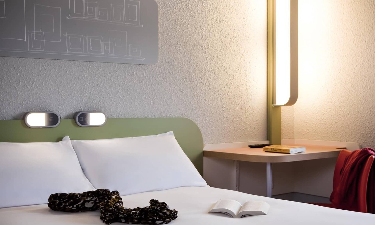 Pontault-Combault Hotel | ibis budget Pontault Combault RN4 Marne la Vallée