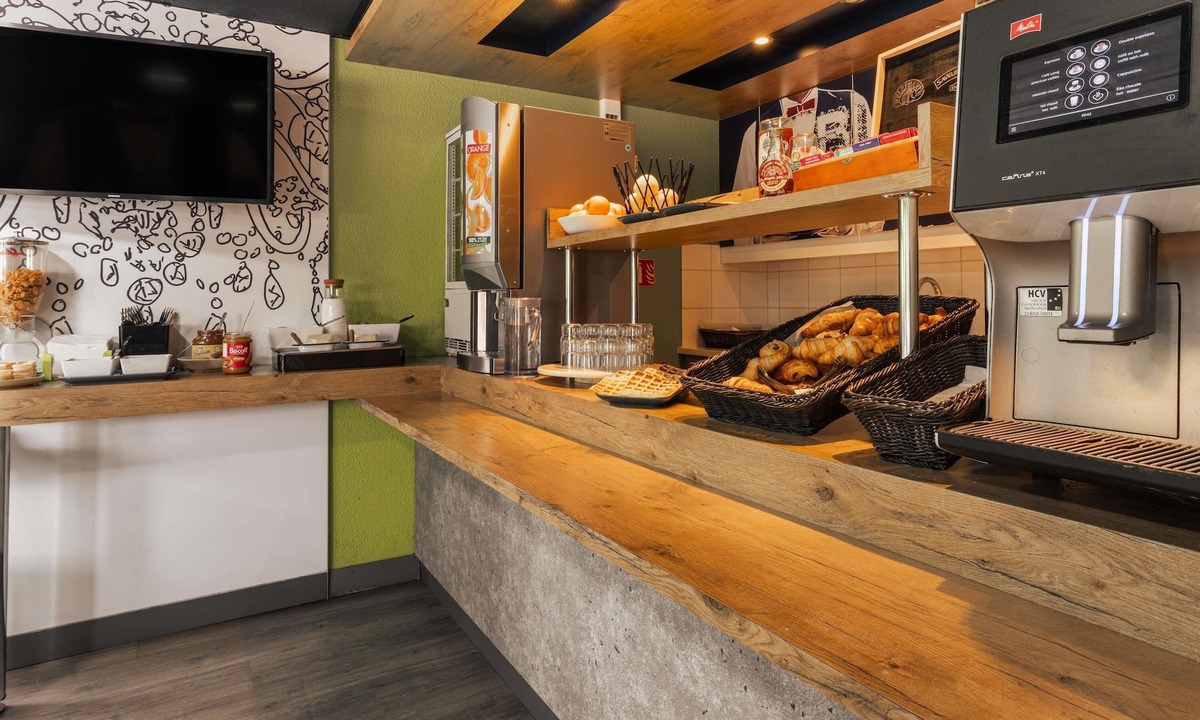 Montgermont Hotel | ibis budget Rennes Route de Saint Malo