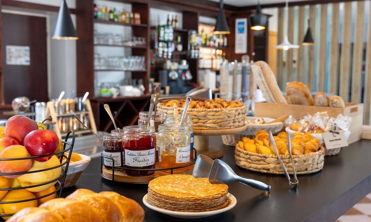 Carcassonne Hotel | ibis Carcassonne Est La Cité