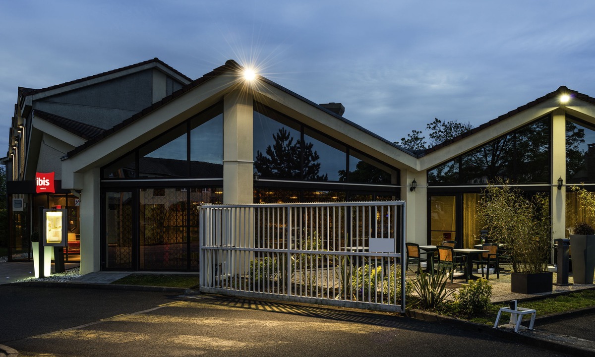 Cergy Hotel | Ibis Cergy Pontoise le Port