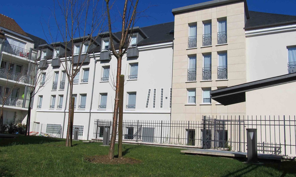 Etampes Hotel | Ibis Etampes