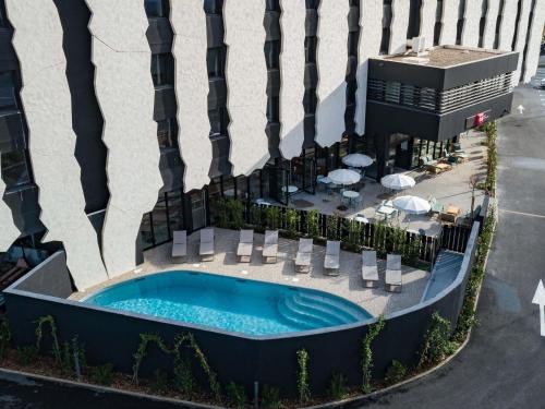 Lunel Hotel | Ibis Lunel Petite Camargue