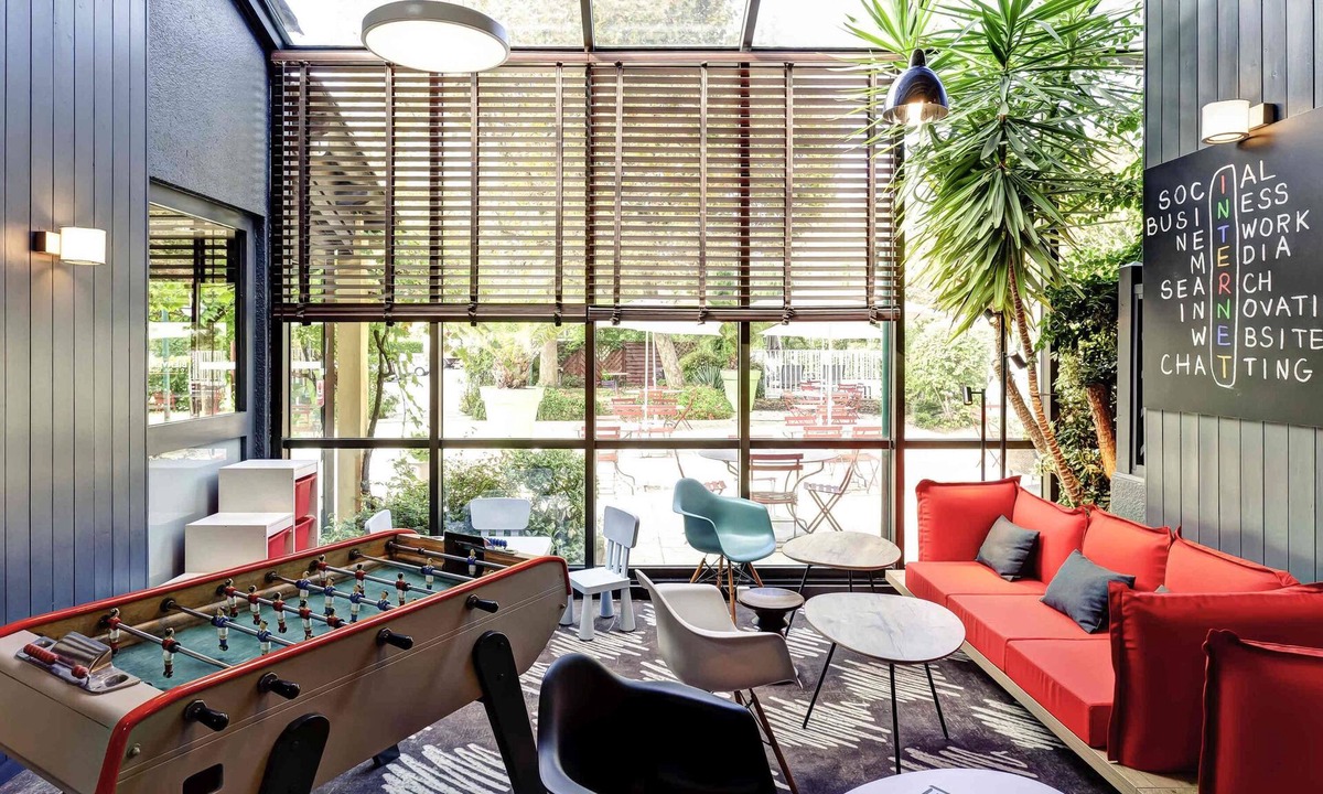 Dardilly Hotel | ibis Lyon Nord