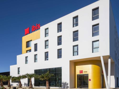 Marignane Hotel | Ibis Marseille Marignane Technopole
