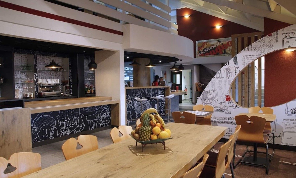 Montbeliard Hotel | ibis Montbeliard