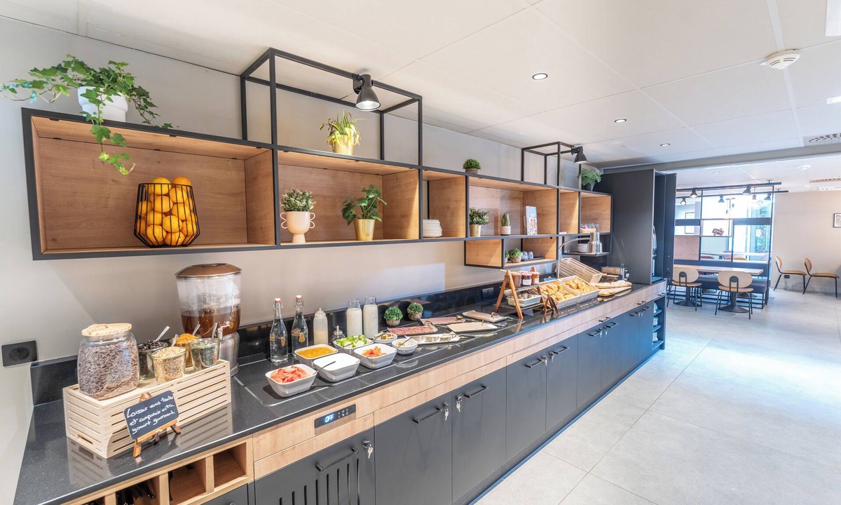 Saint-Ouen Hotel | ibis Paris Nord Porte de Saint Ouen