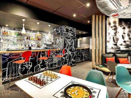 Chasseneuil-du-Poitou Hotel | ibis Poitiers Site du Futuroscope