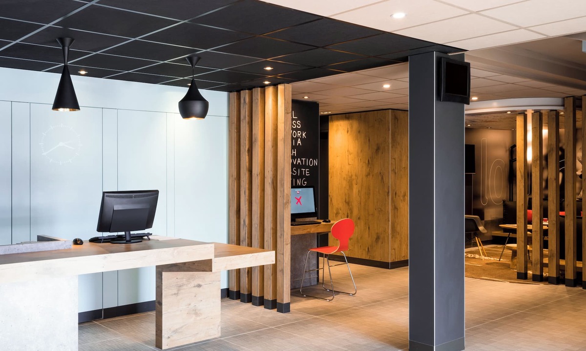 Le Coteau Hotel | ibis Roanne