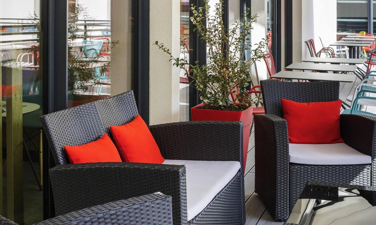 Montigny-le-Bretonneux Hotel | ibis Saint Quentin En Yvelines Velodrome