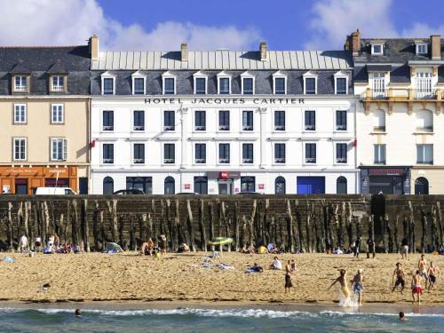 Courtoisville-Sillon-Moka Hotel | ibis Saint Malo Plage