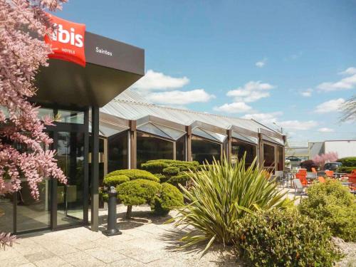 Saintes Hotel | ibis Saintes