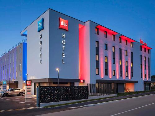 Sens Hotel | ibis Sens
