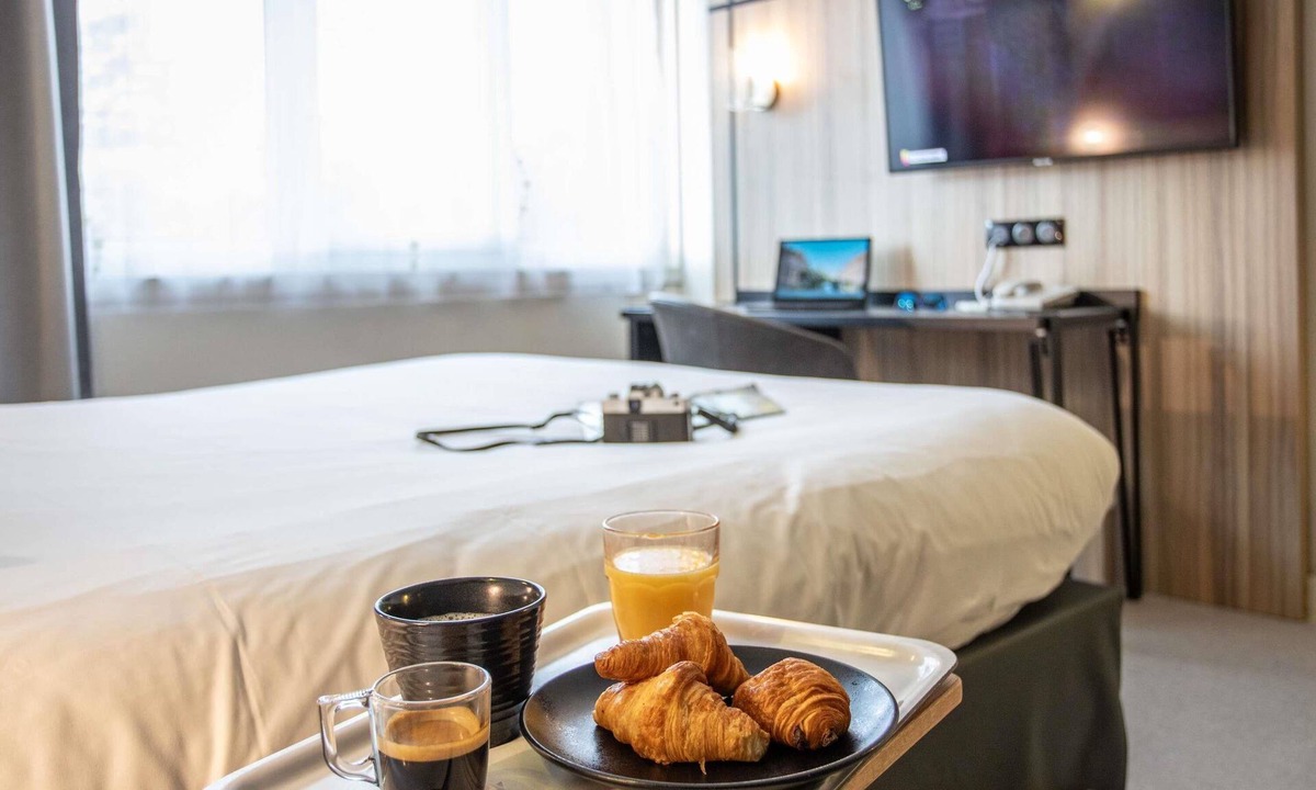 Saint-Jean-Baptiste Hotel | ibis Styles Besançon