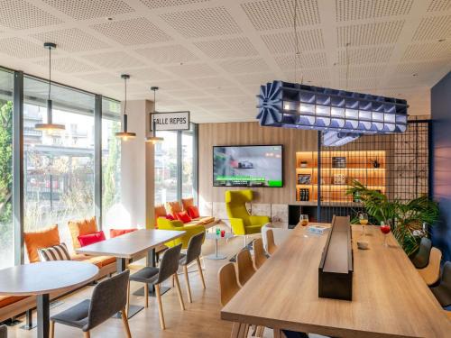 Lormont Hotel | IBIS STYLES BORDEAUX LORMONT