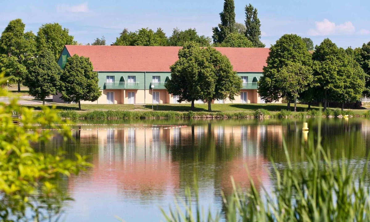 Bourbon-Lancy Hotel | ibis Styles Bourbon Lancy