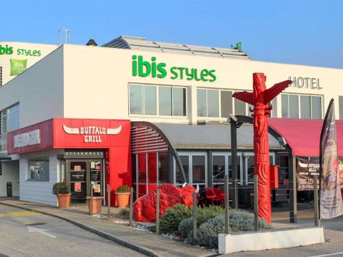 Crolles Hotel | Ibis Styles Crolles Grenoble A41