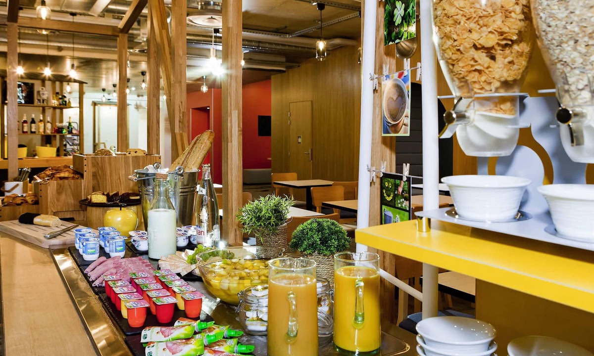 Chalons-en-Champagne Hotel | ibis styles Chalons en Champagne Centre