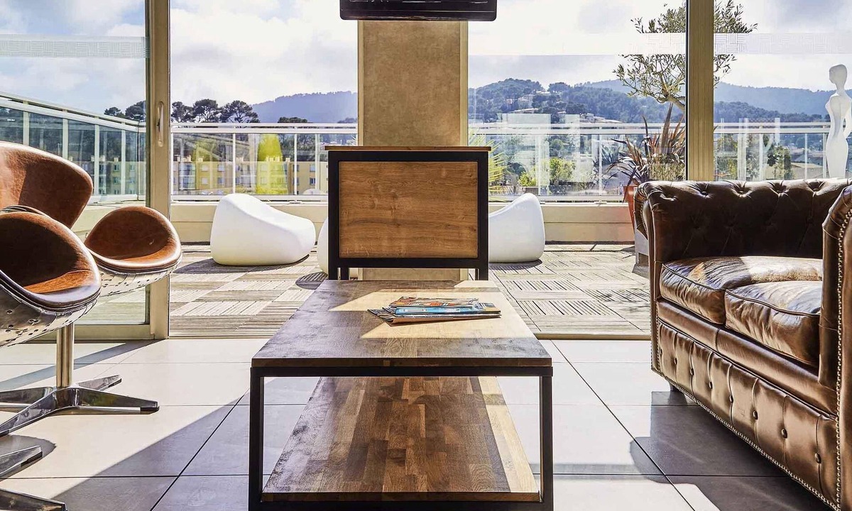 Hyeres City Centre Hotel | Ibis Styles Hyères Rooftop & Spa