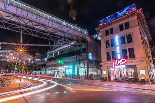 Lausanne Center Hotel | ibis Styles Lausanne Center MadHouse