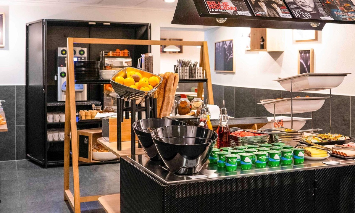 Poincare - Foch - Anatole France - Croix de Bourgogne Hotel | ibis Styles Nancy Centre Gare