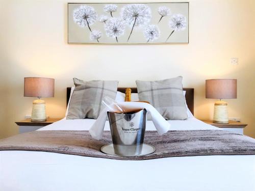 St. Thomas Apartment | Ice House Apartments