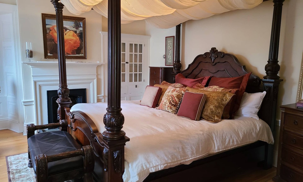 Downtown Halifax House | Iconic Luxurious Downtown Building History Galore