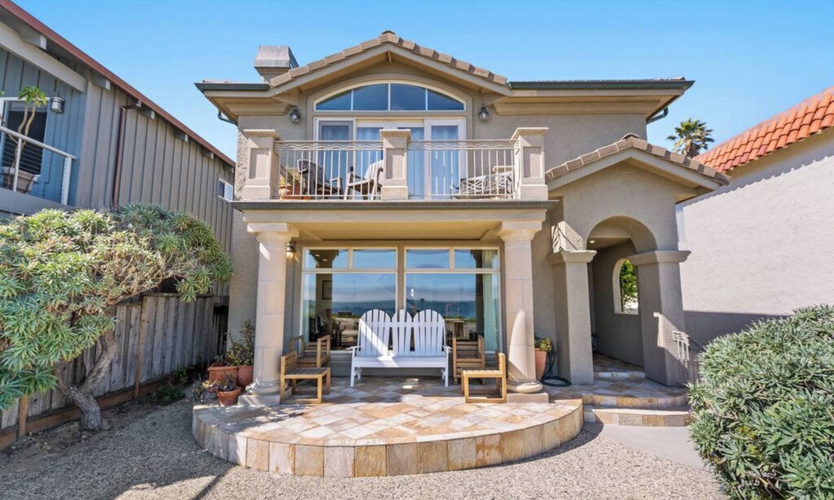 Westside Santa Cruz House | Iconic West Cliff with Views!