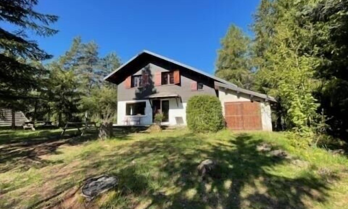Saint-Sauveur-Camprieu Ski Chalet | Idéalement Situé au Centre du Village Près du lac du Bonheur