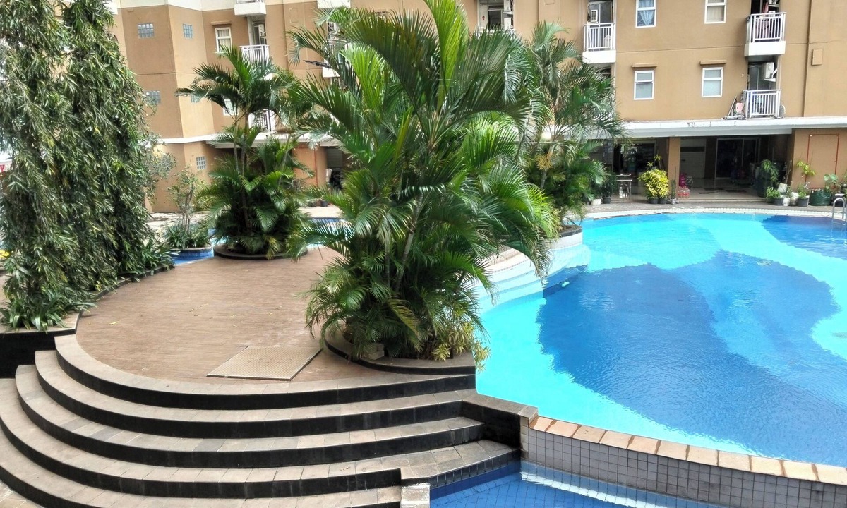 Old Jakarta Apartment | Spacious modern 1 BR |Pool View | Unlimited internet and AC| Family Friendly