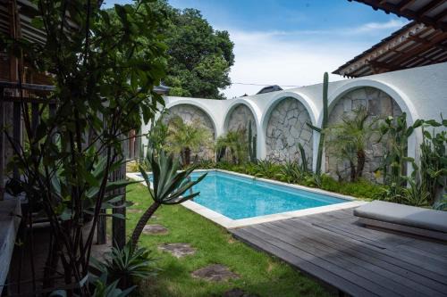 Kuta Villa | Tuluscoliving Villa Kuta 3, 3 Bedroom & 3 Bathroom