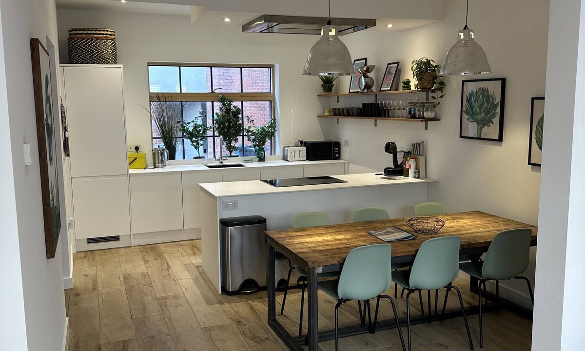 Redcliffe House | Ideal Bristol getaway - 3 bed harbourside home